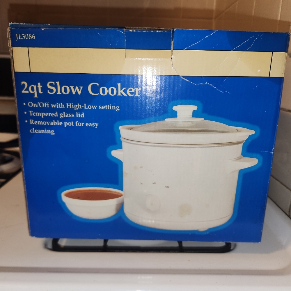 2qt Slow Cooker with Tempered Glass Lid